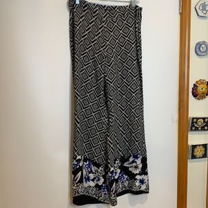 WHBM Palazzo style pant 10